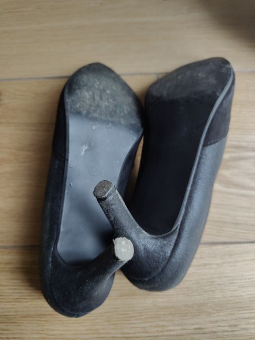 Buty na obcasie czarne