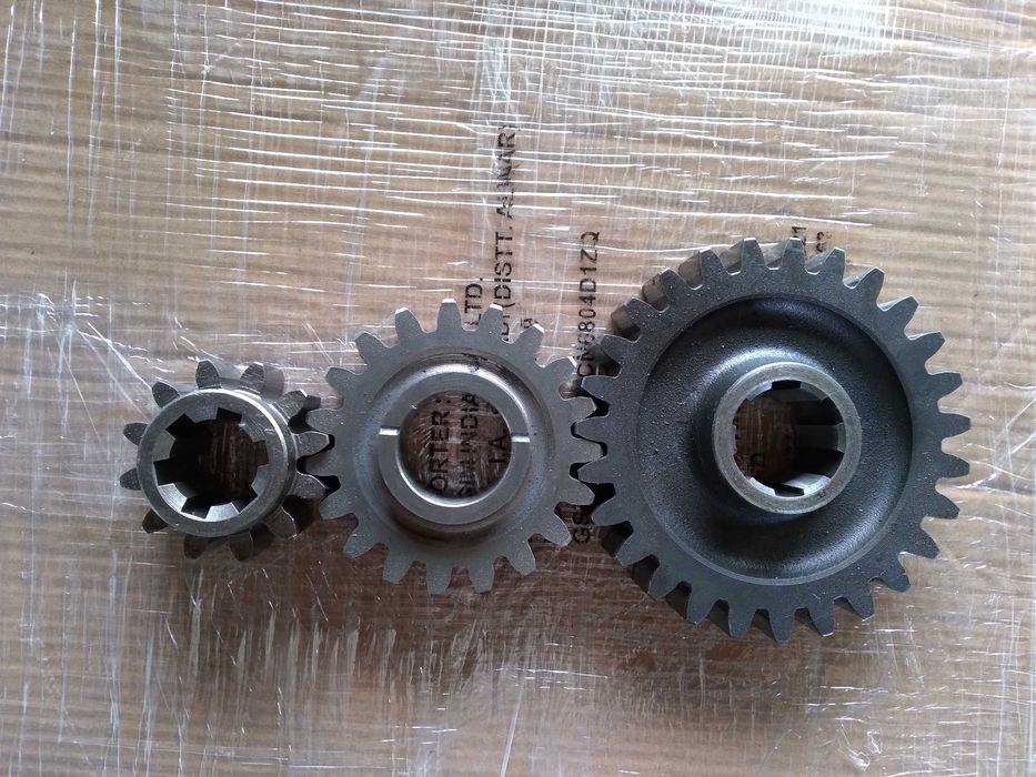 czesci tryby renault 681 claas, 85-34,8514,951,751 walek zebatka wom