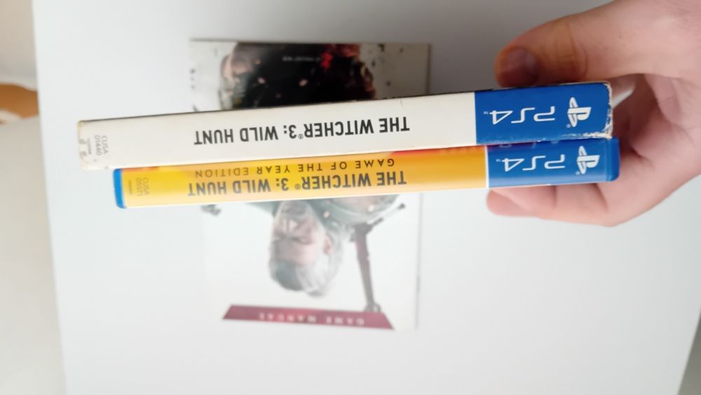 The Witcher 3 + duas expansões  ps4
