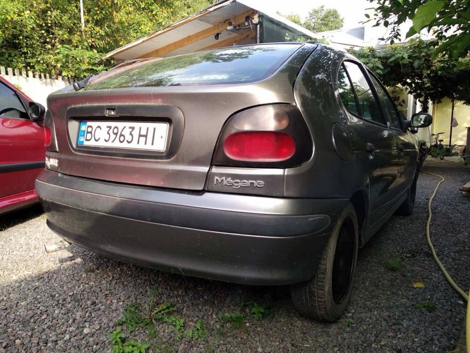 Продам машину рено меган renault megan бензин 1998 рік