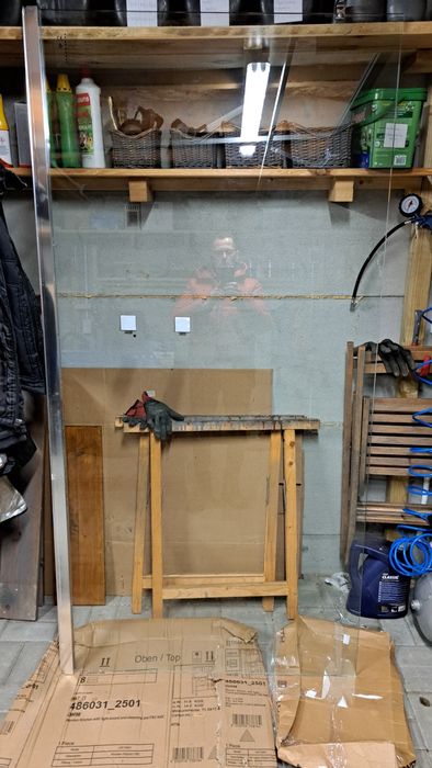 Szyba prysznicowa hartowana