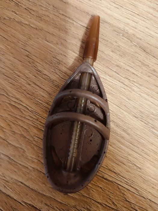 Podajnik method feeder 40g