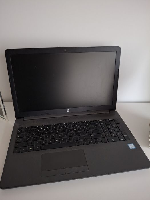 Portátil HP 250 G7 i5 8th gen 16gb RAM
