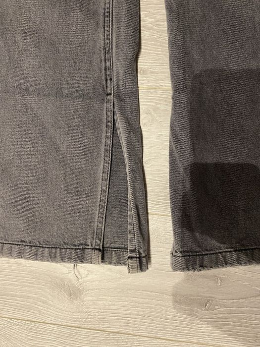spodnie wide leg z wycięciem na kolanie