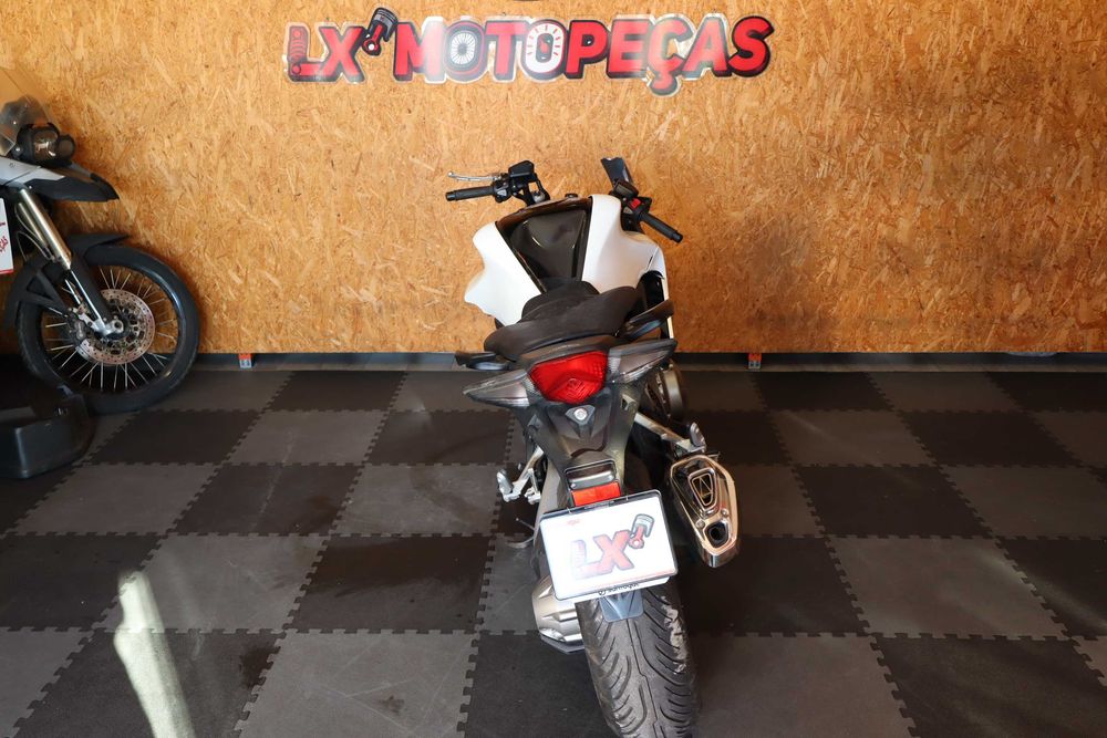 Honda VFR 1200F ano 2012 para peças.
