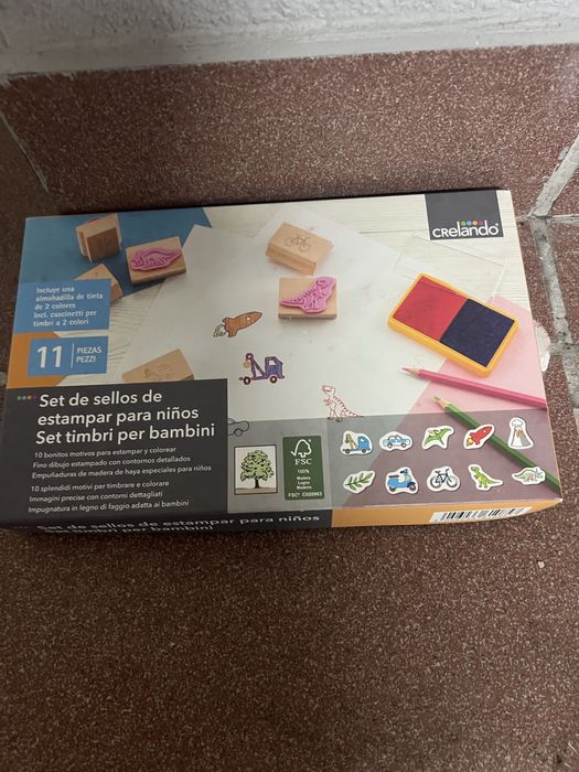 Vendo caixa de carimbos