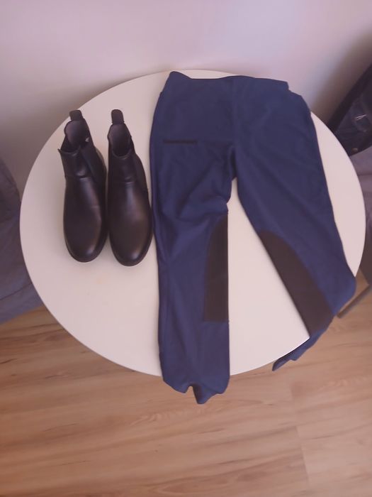 Spodnie i buty do jazdy konnej