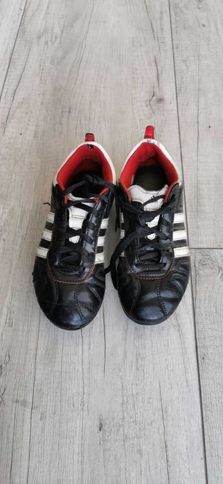 Korki piłkarskie Adidas r. 33