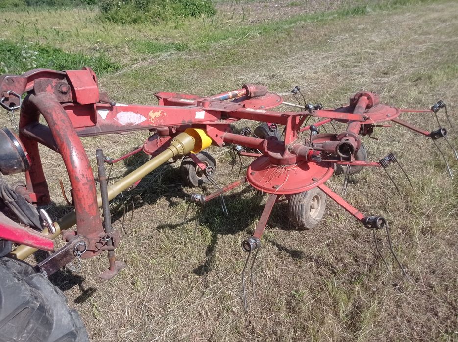 Karuzela do siana, przewracarka kuhn 5m GF5000, napęd wałek wom.