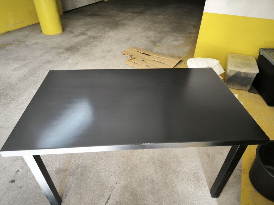 Mesa de Jantar preta