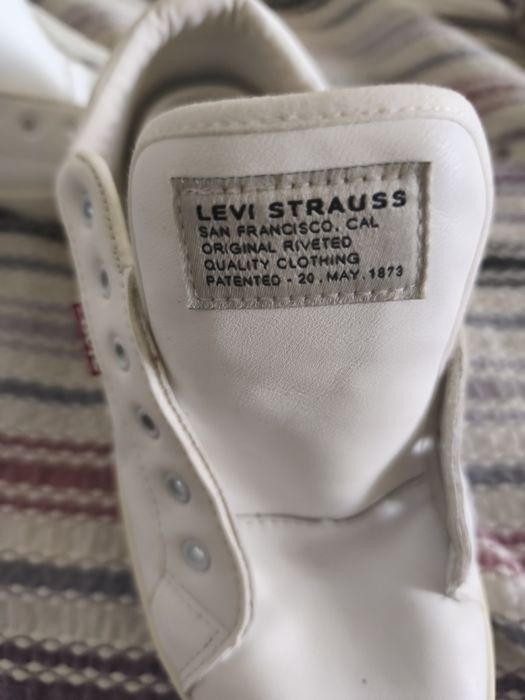 Sapatilhas de mulher da Levis originais