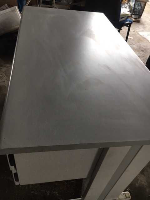 Secretaria com gavetas