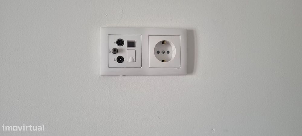 Apartamento T3 em Lisboa, pronto a habitar