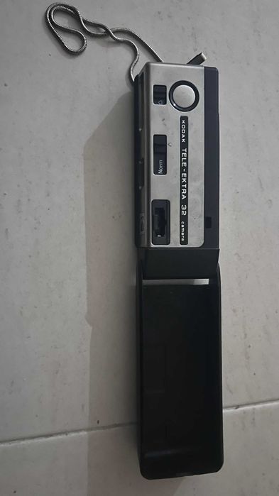 Máquina fotográfica vintage Kodak Ektralite 32