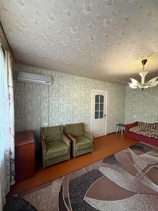 1к! квартира, Сади 2, 2/5 поверх, 37 м2, чешка в цеглі, житловий стан!