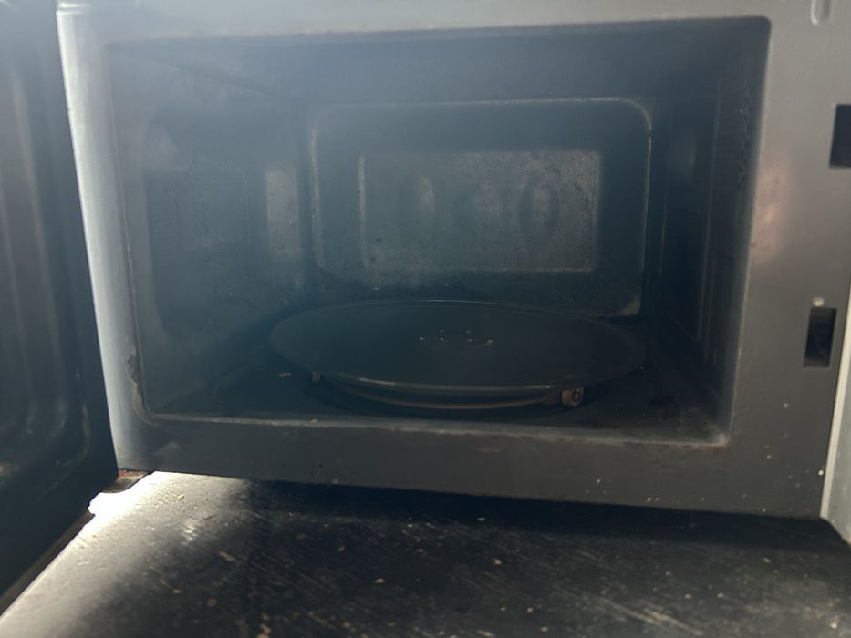 Продам мікрохвильовку Vitek