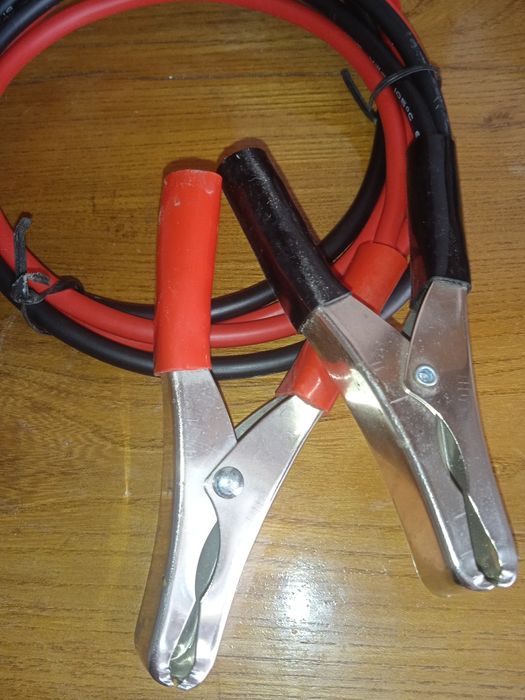 Провода с крокодилами и автомат