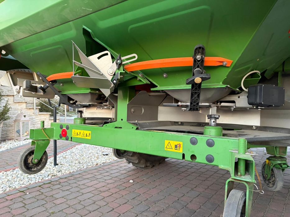 Amazone zam 1501 profis  przebieg 1027 ha idealny