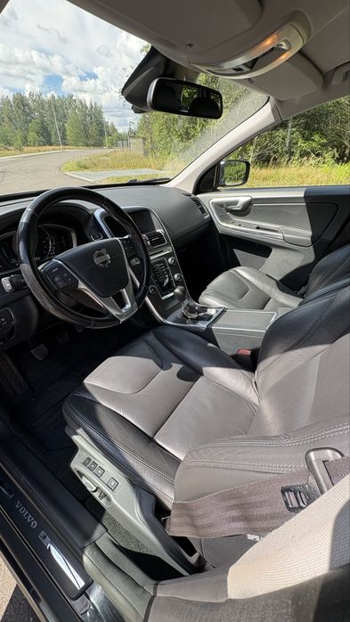 Sprzedam Volvo XC60 2.4 D.  2013r