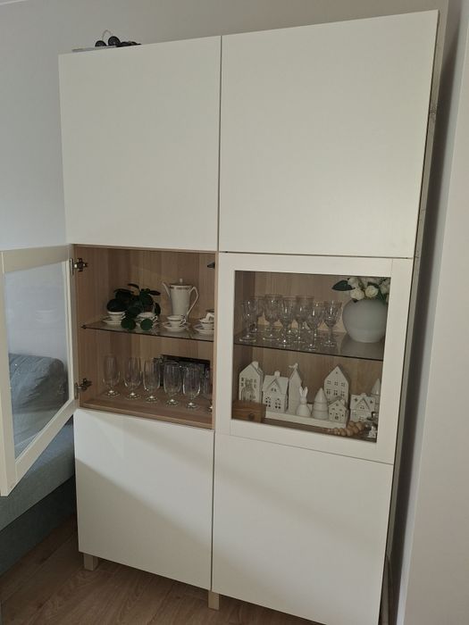 Witryna BESTA Ikea
