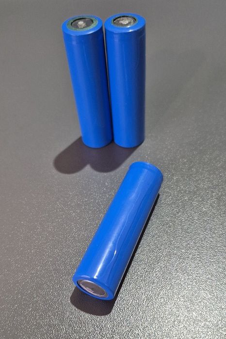 Акамулятори Тесла 18650