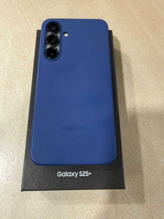 SAMSUNG Galaxy S25+ 12/256Gb Silver Shadow