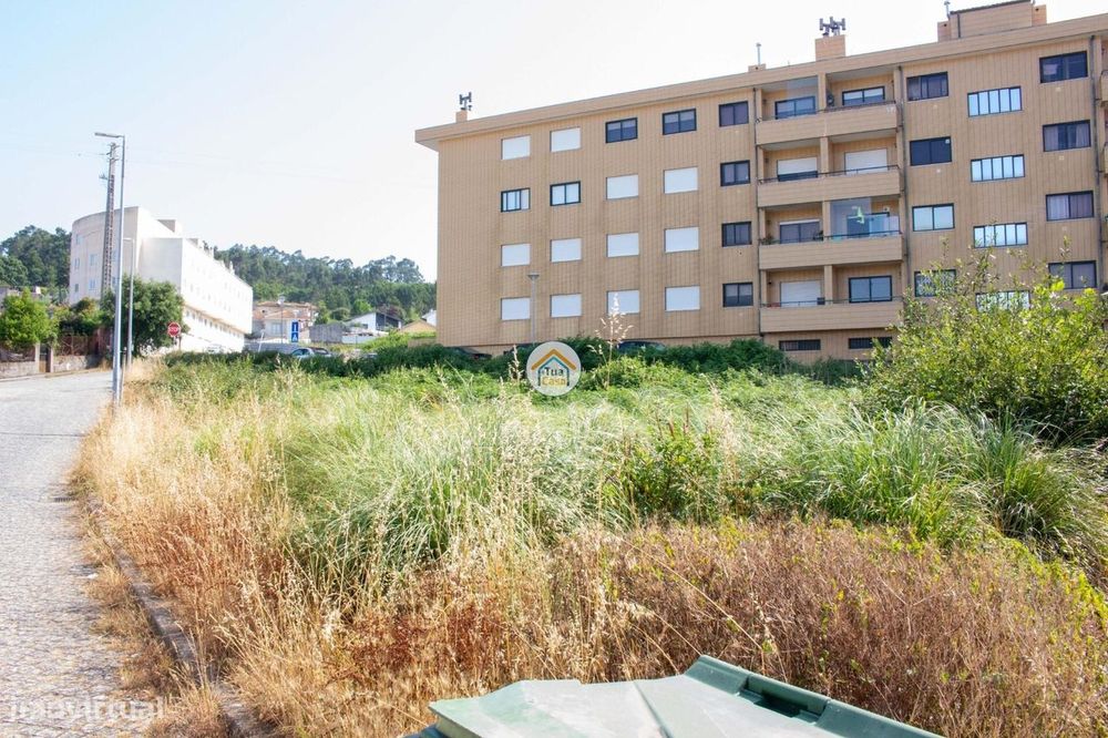 Loteamento para Serviços  717 m2 em Mozelos — Mozelos, Aveiro