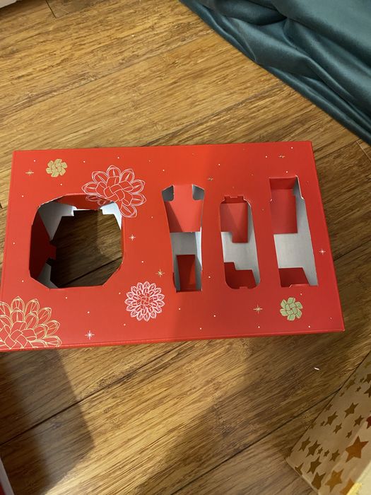 Shiseido pudełko na kosmetyki na prezent