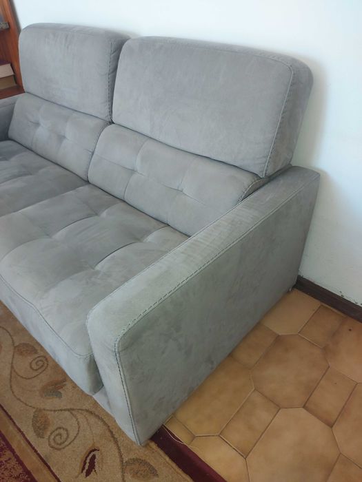 Sofá em Nobuko Cinzento