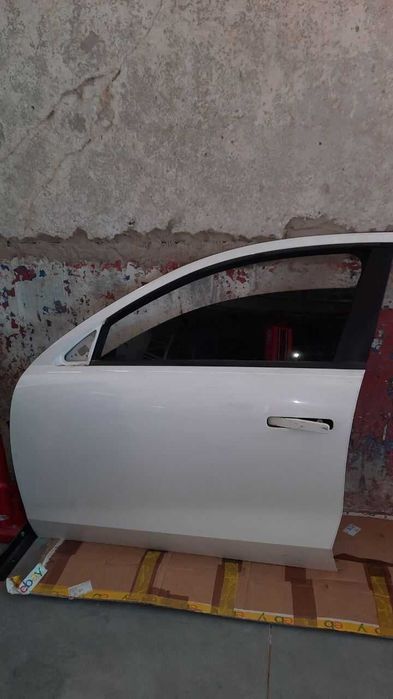 Продам двері на Hyundai Ioniq 6