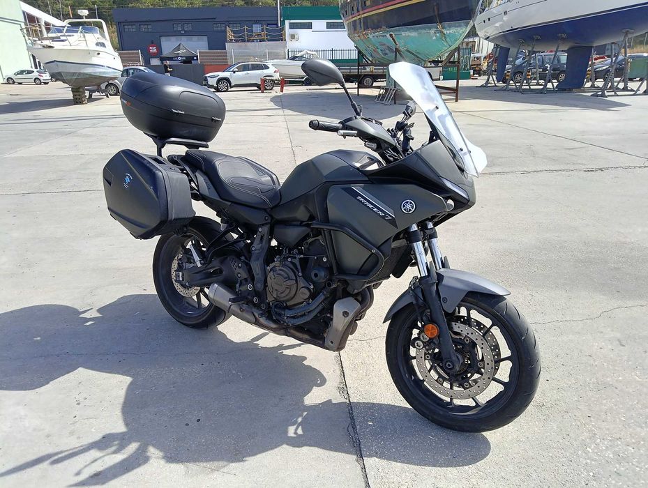 motocicleta Yamaha Tracer 7 GT