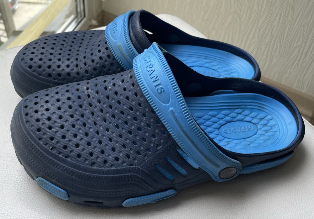 Сабо крокси Gipanic 40 розміру, синьо- блакитного кольору