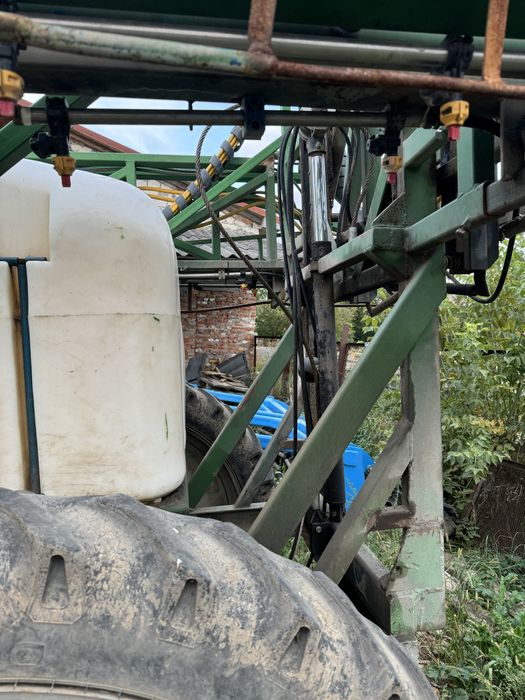 Оприскувач причепний