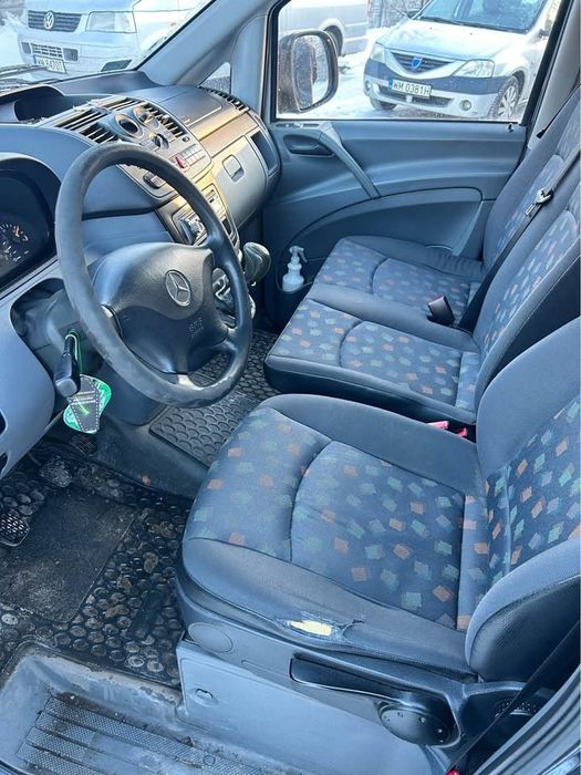 Mercedes Viano, 5 місць, катафалк