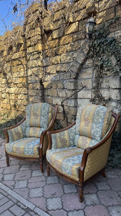 Кресла парные, резной каркас, жаккард, сьемная подушка, Франция