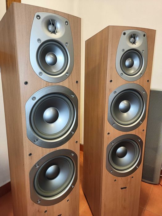 Colunas de chão - Infinity Beta 50