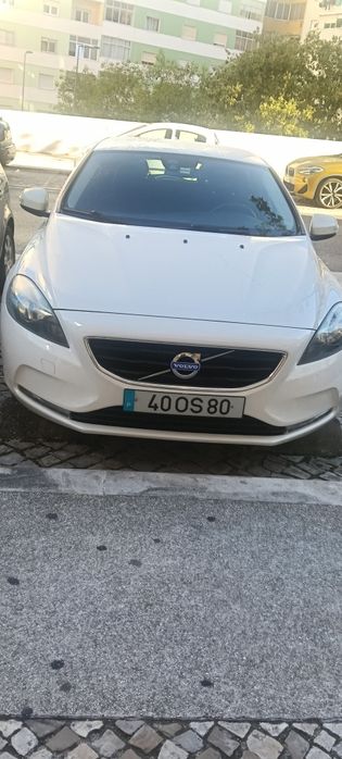 Volvo V40 em excelente estado