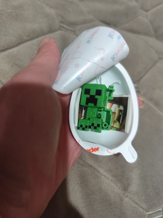 Кіндер майнкрафт, Minecraft