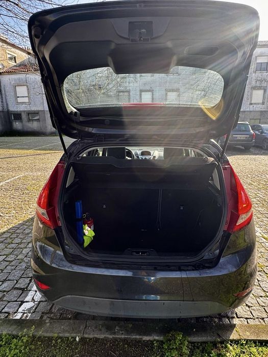 Ford Fiesta 1.4 TDCi ECOnetic (2012)