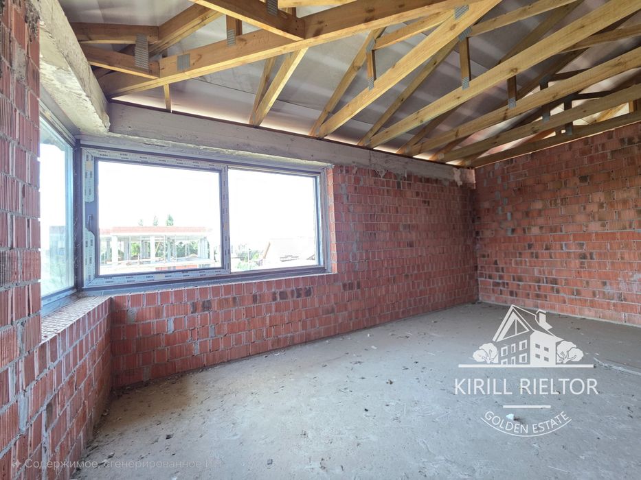 Продажа просторного дома на тихой улице в городке "Золотые Ключи"