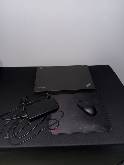 Laptop Lenovo thinkpad w bardzo dobrym stanie, zestaw