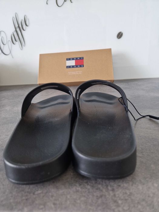 Nowe klapki na lato Tommy Hilfiger