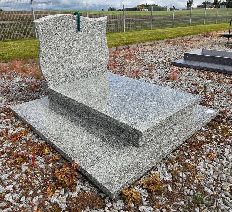 Nagrobek granitowy, pomnik granitowy