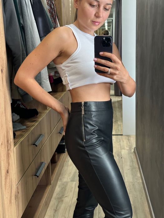 Продам теплі еко-шкіра штани