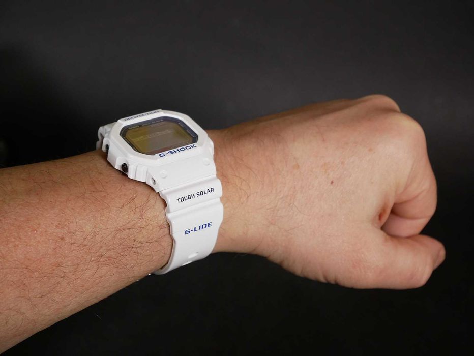 Casio GWX-5600C-7 White G-Shоck G-LIDE™ Solar Atоmic Radiо Control Tide Graph Moon Phase
