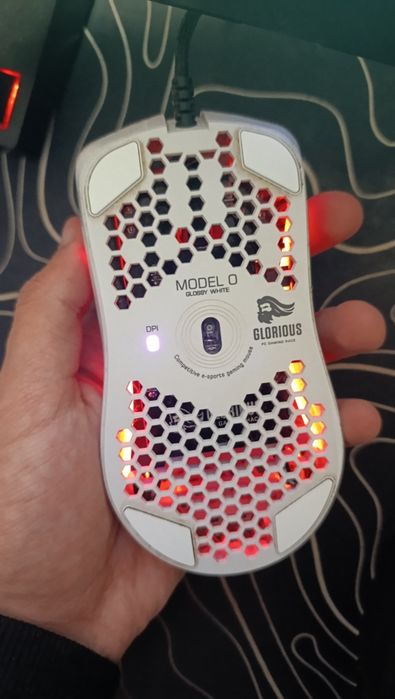 мышка glorious model 0