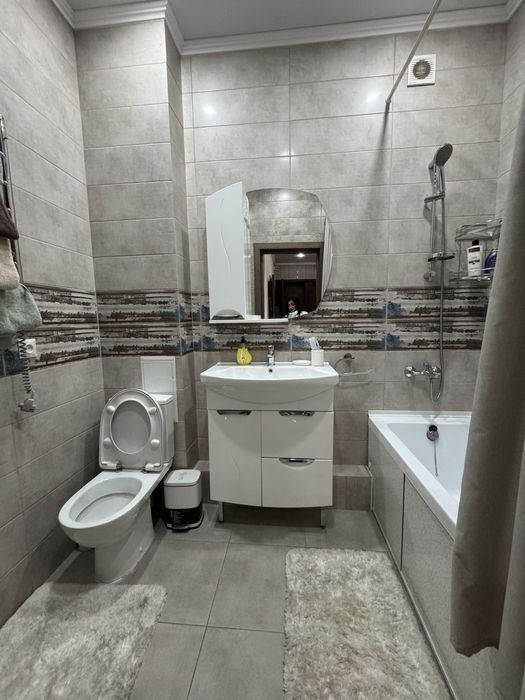 2к.кв.Декабристов возле Сказки с ремонтом !