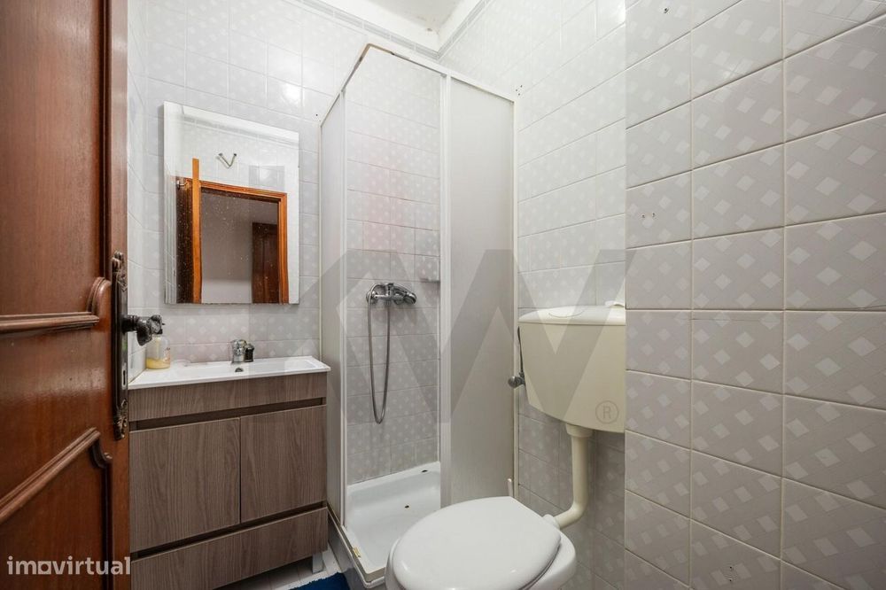 Apartamento T9 em Dúplex com garagem e duas entradas independentes | R