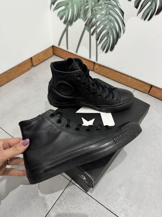 Czarne wysokie trampki converse skórzane  39