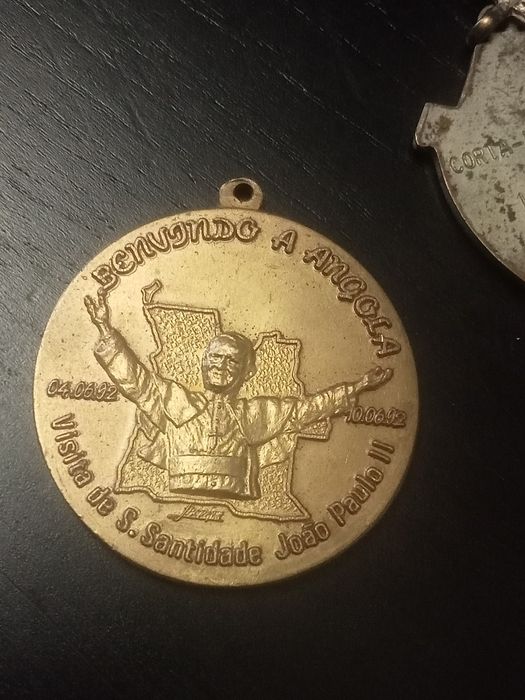 Lote de três medalhas diversas